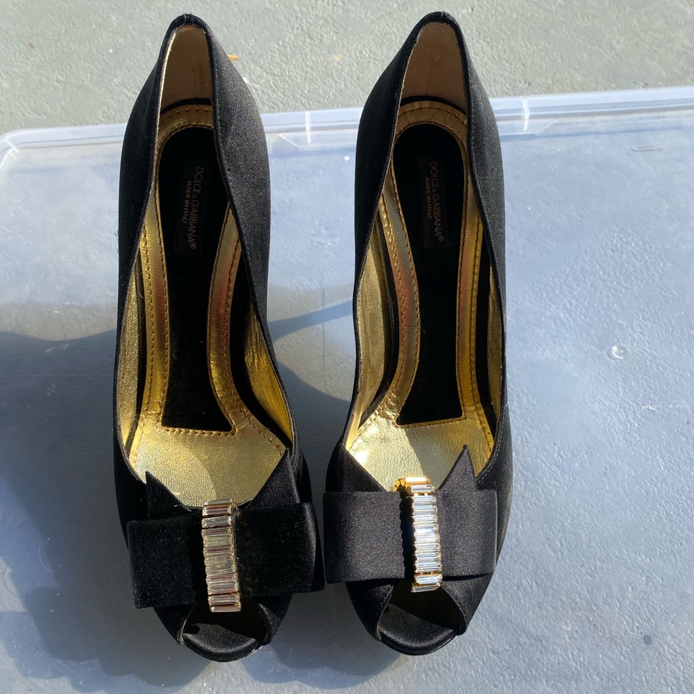 Dolce & Gabbana satin pumps